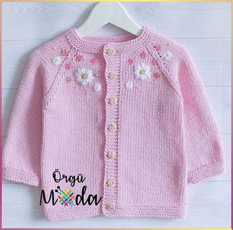 Kız Çocuklar İçin Örgü Hırkalarda Kullanılan Örgü Teknikleri